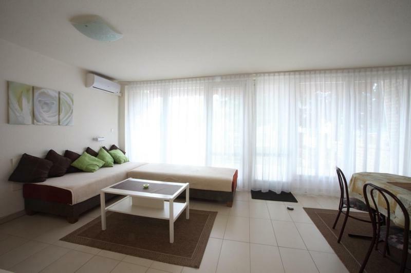 Siesta Apartmanhaz Balatonfuered Екстериор снимка