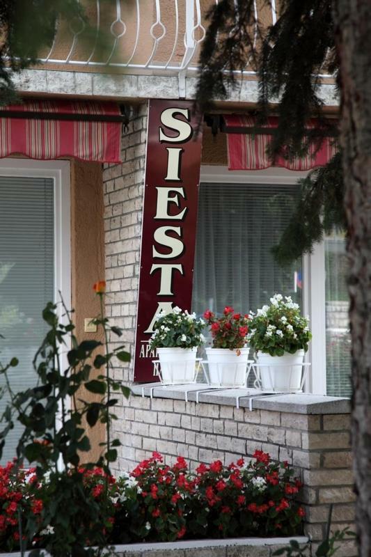 Siesta Apartmanhaz Balatonfuered Екстериор снимка