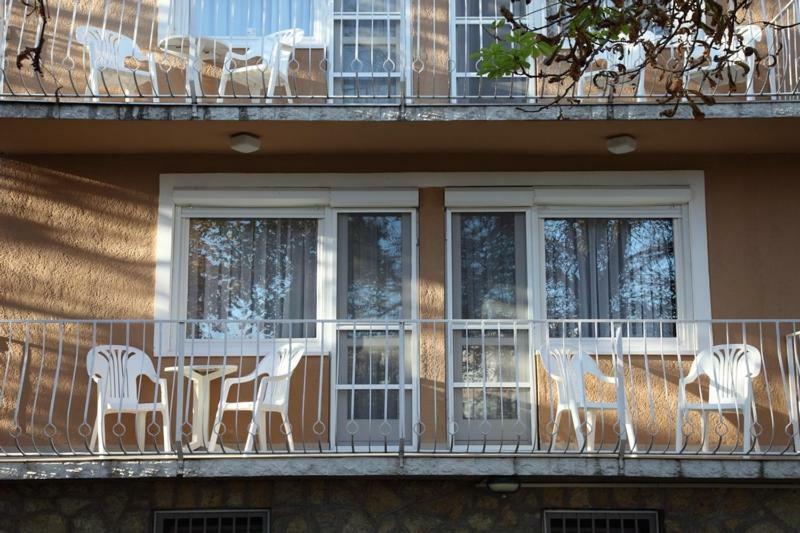 Siesta Apartmanhaz Balatonfuered Екстериор снимка